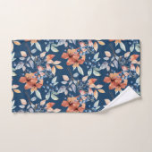 Fleurs d'aquarelle et baies sur bleu marine (Serviette à main)