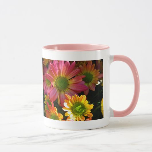 Fleurs d'automne roses et jaunes Beverage Mug (Droite)