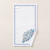 Fleurs de bois de chien sur un ensemble de serviet (Serviette à main)