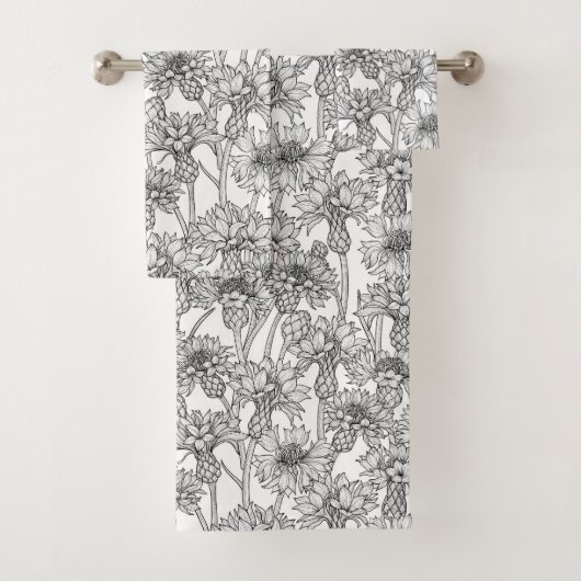 Fleurs de Cornflowers, fleurs sauvages en noir et (En situation)