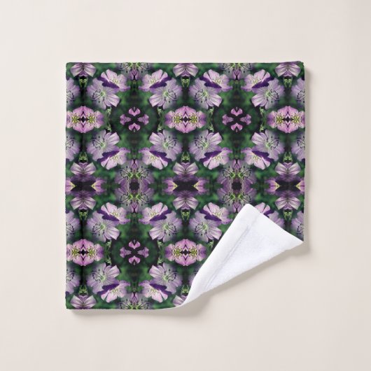 Fleurs de géranium violet Multipliées Abstraites (Gant de toilette)