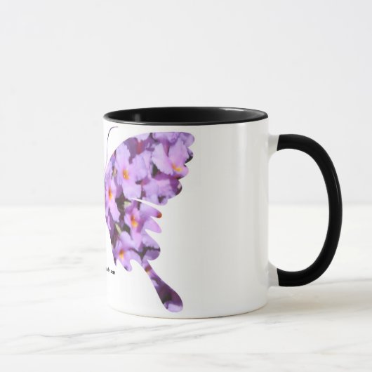 Fleurs de Lantana de lavande sur une tasse de café (Droite)