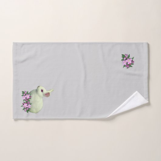 Fleurs de lapin blanc et d'Apple sur gris clair (Serviette à main)