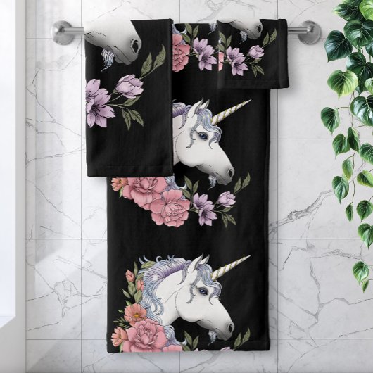 Fleurs de licorne blanche enchantée rose noir