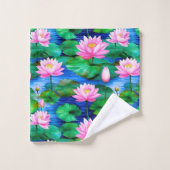 Fleurs de Lotus roses sur un étang (Gant de toilette)