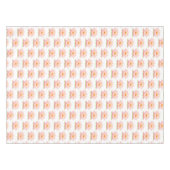 Fleurs de nénuphar rose sur nappe blanche (Devant (Horizontal))