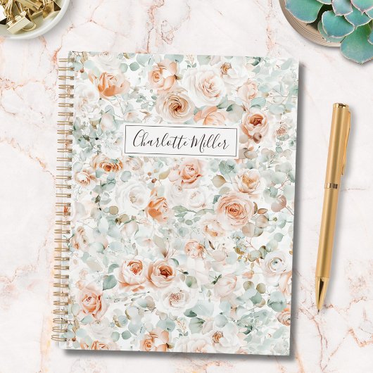 Fleurs de rose à monogramme Feuilles d'eucalyptus 