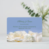 fleurs de rose blanches pures rsvp de mariage (Debout devant)