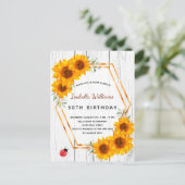 Fleurs de soleil d'anniversaire invitation bois bl (Debout devant)