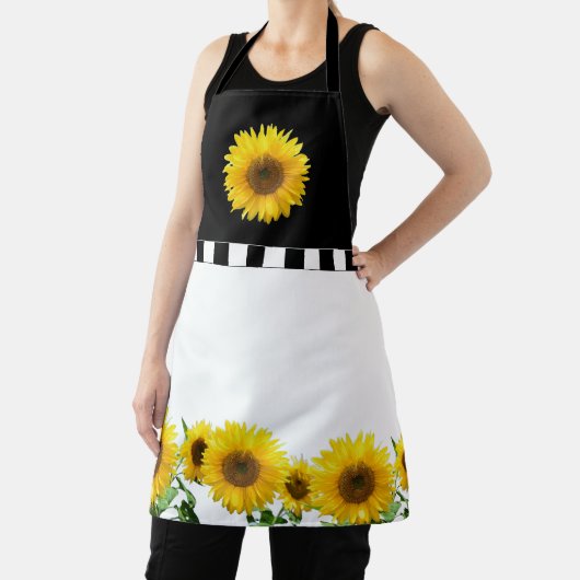 Fleurs de soleil sur tablier noir et blanc (Insitu)