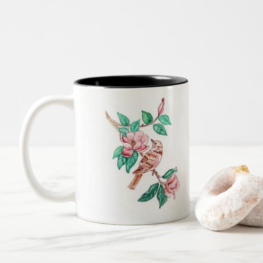 Fleurs d'oiseau sur un mug (Avec donut)