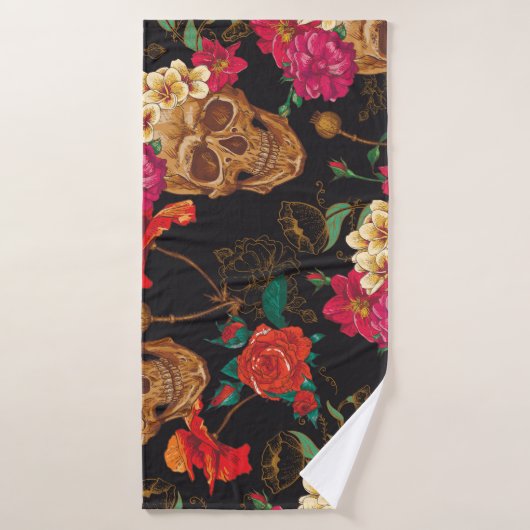 Fleurs du crâne : Arrière - plan foncé sans coutur (Serviette de bain)
