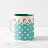 Fleurs et tasse de fraises (Devant gauche)
