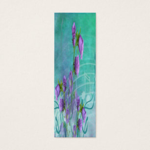 Fleurs pourpres et signet de notes musicales