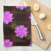 Fleurs roses et cellules rouges. Serviettes de cui (Quart Plié)