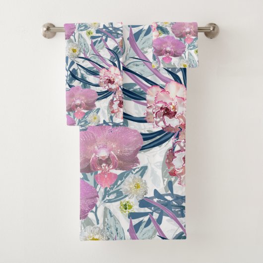 Fleurs roses et orchidée. (En situation)