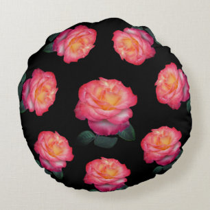 Fleurs roses roses sur Coussin rond noir