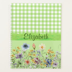 Fleurs sauvages dans le vert