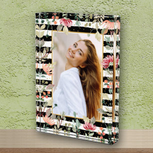 Fleurs sauvages sur le bloc photo Black White Stri