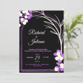 Fleurs violettes arrière - plans noires faire-part (Debout devant)