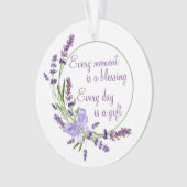 Fleurs violettes et fleurs florales élégantes (devant)