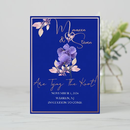 Fleurs violettes Royal Blue Enregistrer La Carte F (Debout devant)