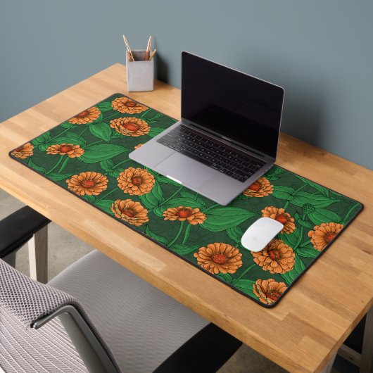 Fleurs Zinnia orange, feuilles verts sur vert fonc (Bureau 2)