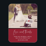 Flexible L'amour et merci Red Mariage Photo Magnet<br><div class="desc">Partagez votre photo mariage préférée avec vos invités mariages,  vos amis,  votre famille et votre mariage avec ces magnets photo personnalisés dans notre design "love and Merci". Customisez avec votre photo,  votre message personnalisé et vos noms.</div>