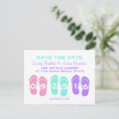 Flip Flop Beach Wedding Sla de datum op Aankondigingskaart (Staand voorkant)