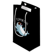 Flippin Cool Funny Dolphin Pun Dark BG Klein Cadeauzakje (Voorkant Gekanteld)