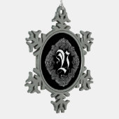 Flocon De Neige Élégant Goth Initial V Snowflake Ornement (Gauche)