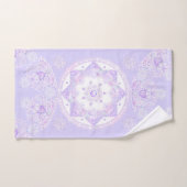 flocon de neige violet clair et coeur étincelant (Serviette à main)