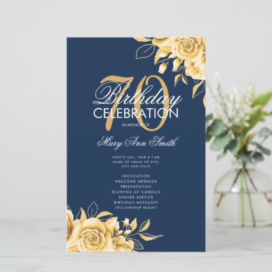 Floral 70th Birthday Program Gold & Navy avec menu (Debout devant)