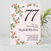 Floral 77e anniversaire Invitation en rose (Debout devant)
