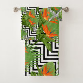 Floral Bird of Paradise Chevron Pattern Strelitzia Bad Handdoek (Insitu)