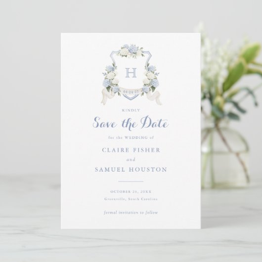 Floral Blue Hydrangea Crest Monogram De datum opsl Kaart (Staand voorkant)