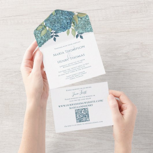 Floral Blue Hydrangea QR Code Guest Geadresseerde All In One Uitnodiging (Afscheurbaar)