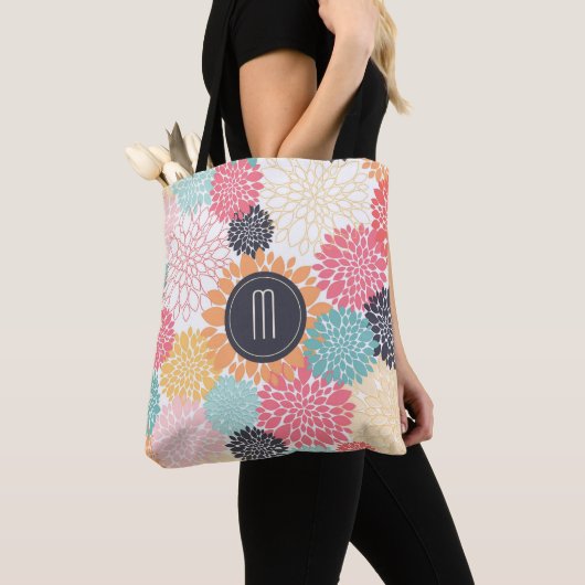 Floral Color Burst Monogram Draagtas (Dichtbij)