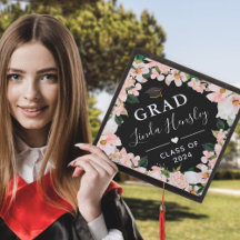 Floral de pivoine rose pâle | Classe de 2024 Gradu