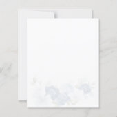 Floral Dusty Blue Budget Wedding Uitnodiging (Achterkant)