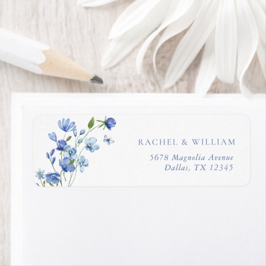 Floral Dusty Blue Wedding Retouradres Label (Insitu)