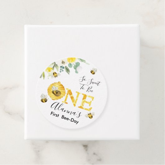 Floral Honey Bee First Bee Day Birthday Bedankjes Labels (In situ)
