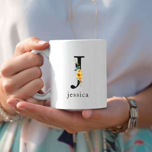 Floral J Monogram Mok met bewerkbare naam