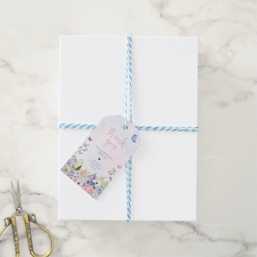 Floral Little Butterfly Verjaardagsfeest Favoriet Cadeaulabel (Met Touw)