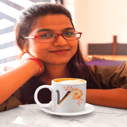 Floral Monogram Mug –Elegant Letter V-writ u name Mok