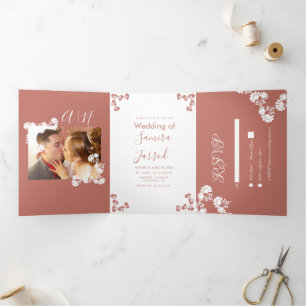 Floral Motif Botanical Salmon Wedding Kraft Drieluik Kaart