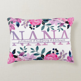 Floral Nana gesplitst Monogram met namen van klein Accent Kussen