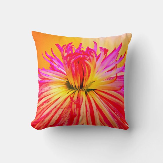 Floral Pillow door Tamara Diaz Art  Kussen (Voorkant)