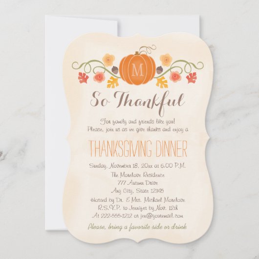 Floral Pumpkin Monogrammed Thanksgiving Dinner Kaart (Voorkant)
