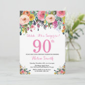 Floral Surprise 90e anniversaire Invitation rose (Debout devant)